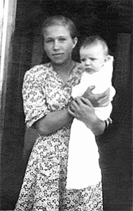 Сестра Юлия с Андреем. 1953г.
